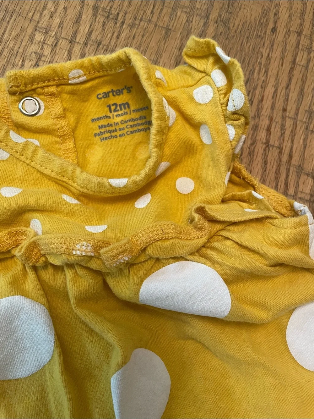 4/$12 Carter’s yellow 12 month dress